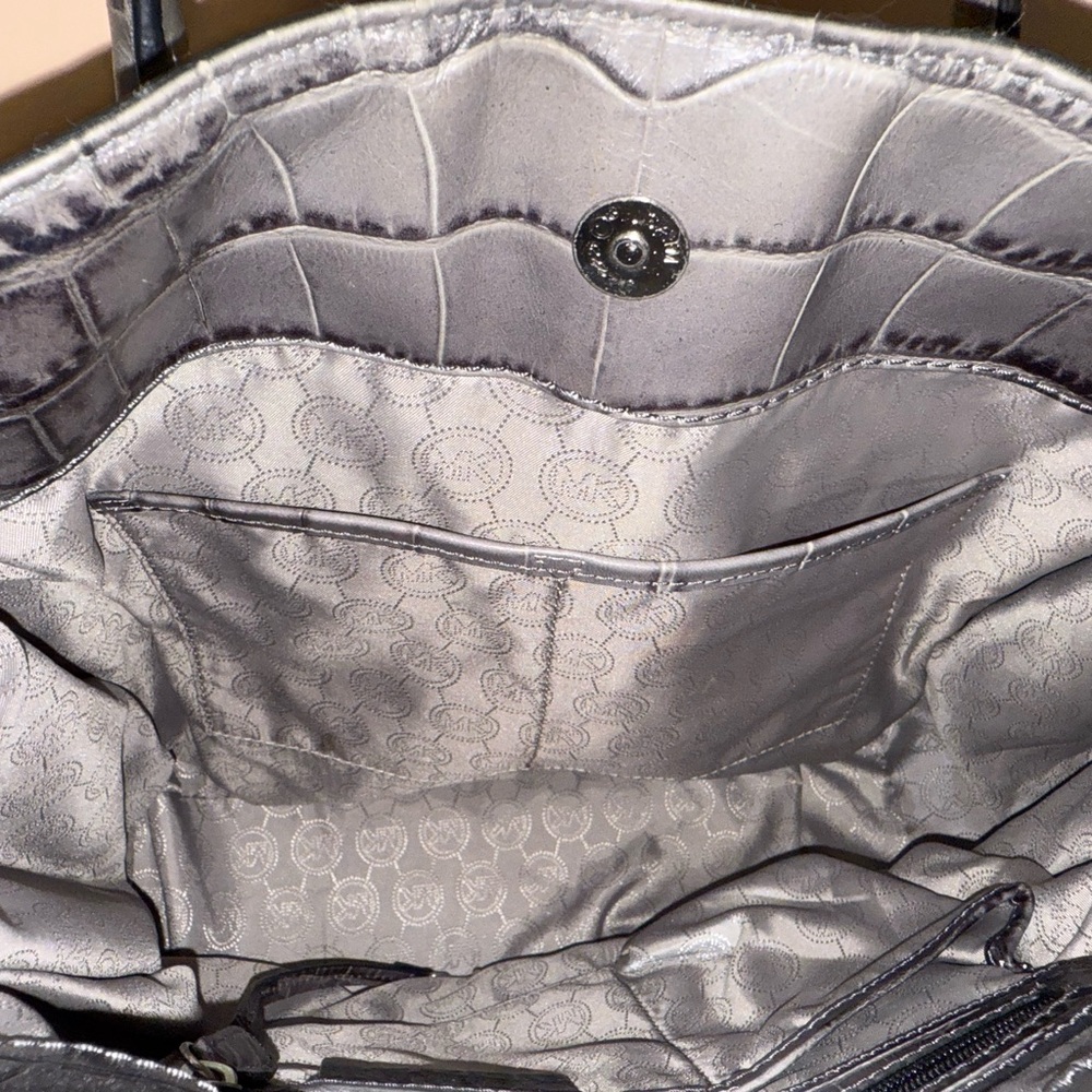 Michael Kors Vintage Croc Embossed Hilton Tote - Picture 12 of 16
